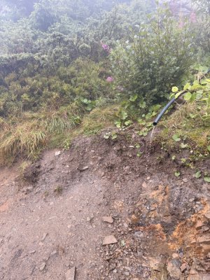 27.08.2026 
Гарне джерело, вода чиста і смачна