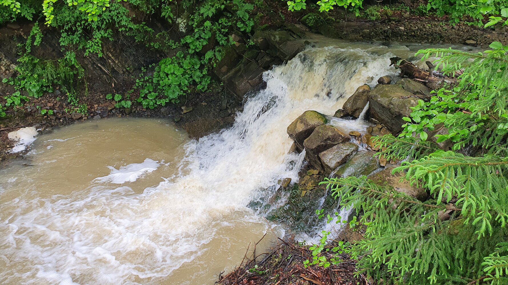 Водоспад Лекечі
